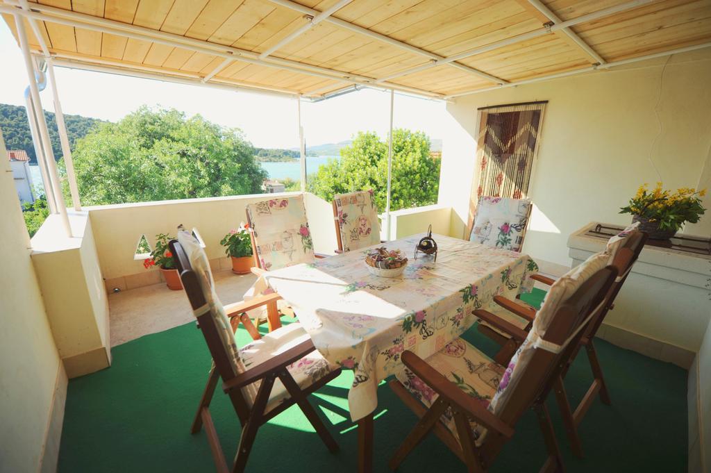 Apartment Karla Jadrtovac Pokoj fotografie