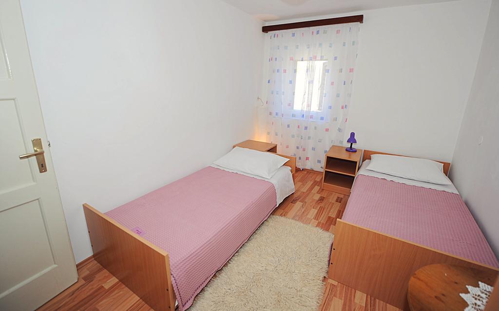 Apartment Karla Jadrtovac Pokoj fotografie